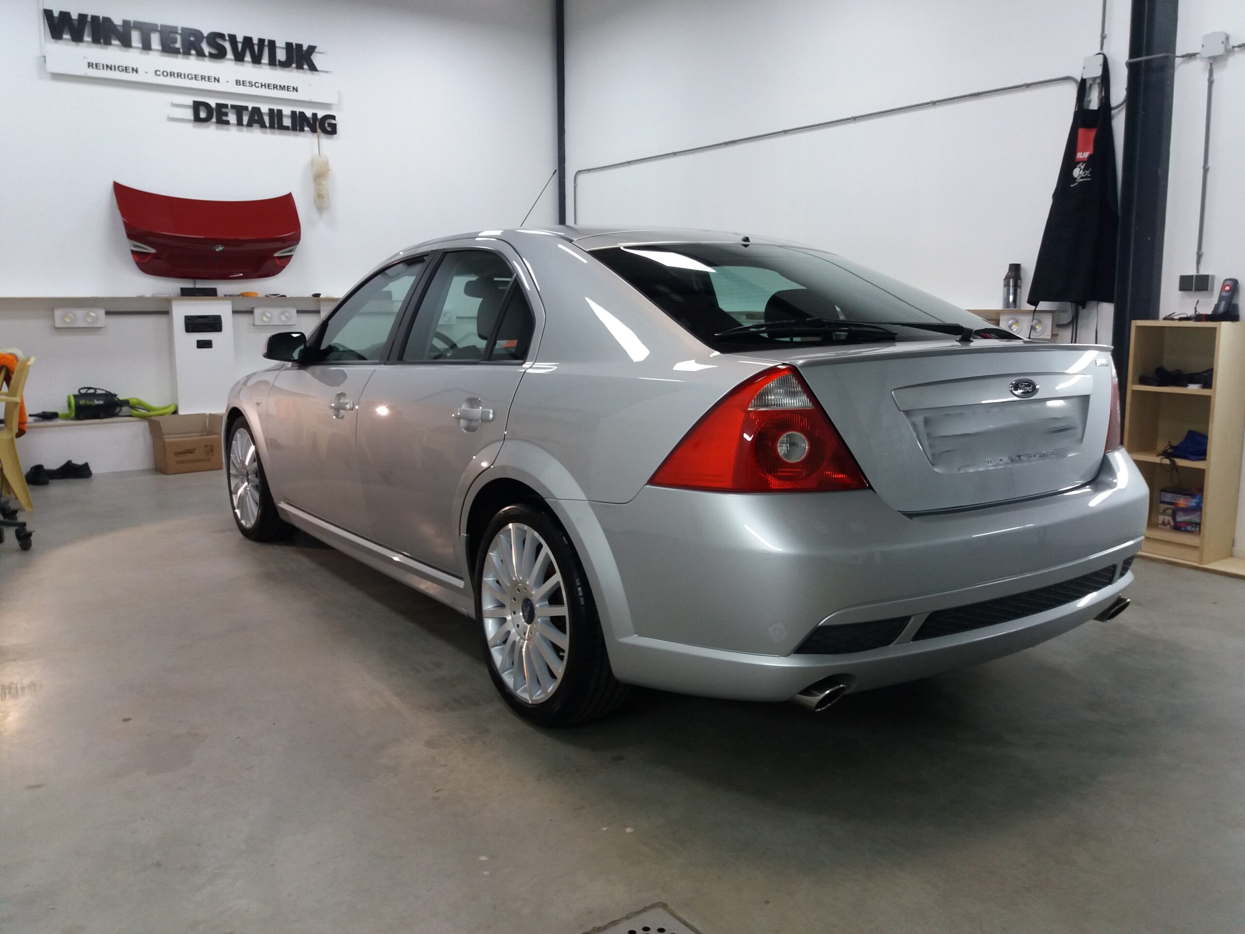 Ford Mondeo 220ST