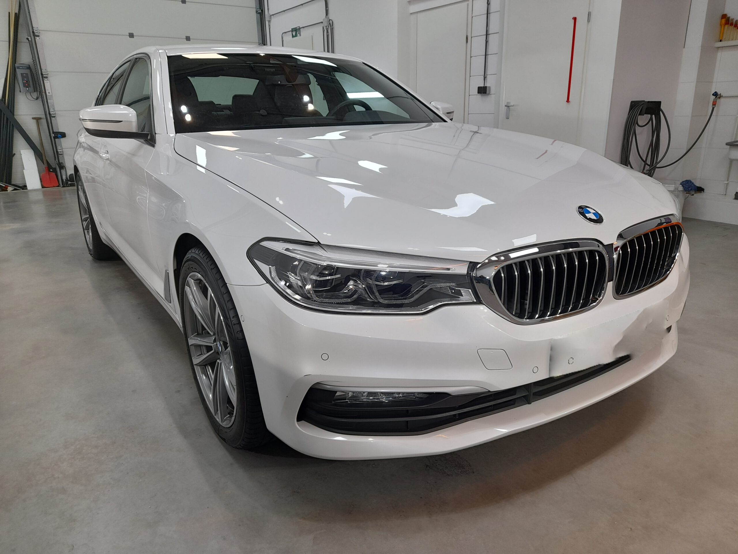 BMW 530i