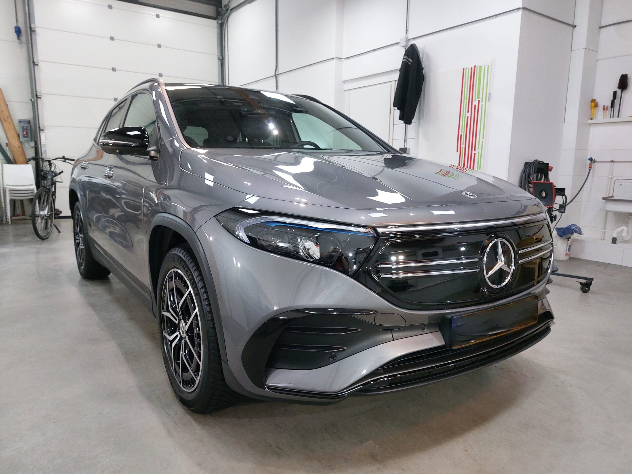 Mercedes EQA 250+